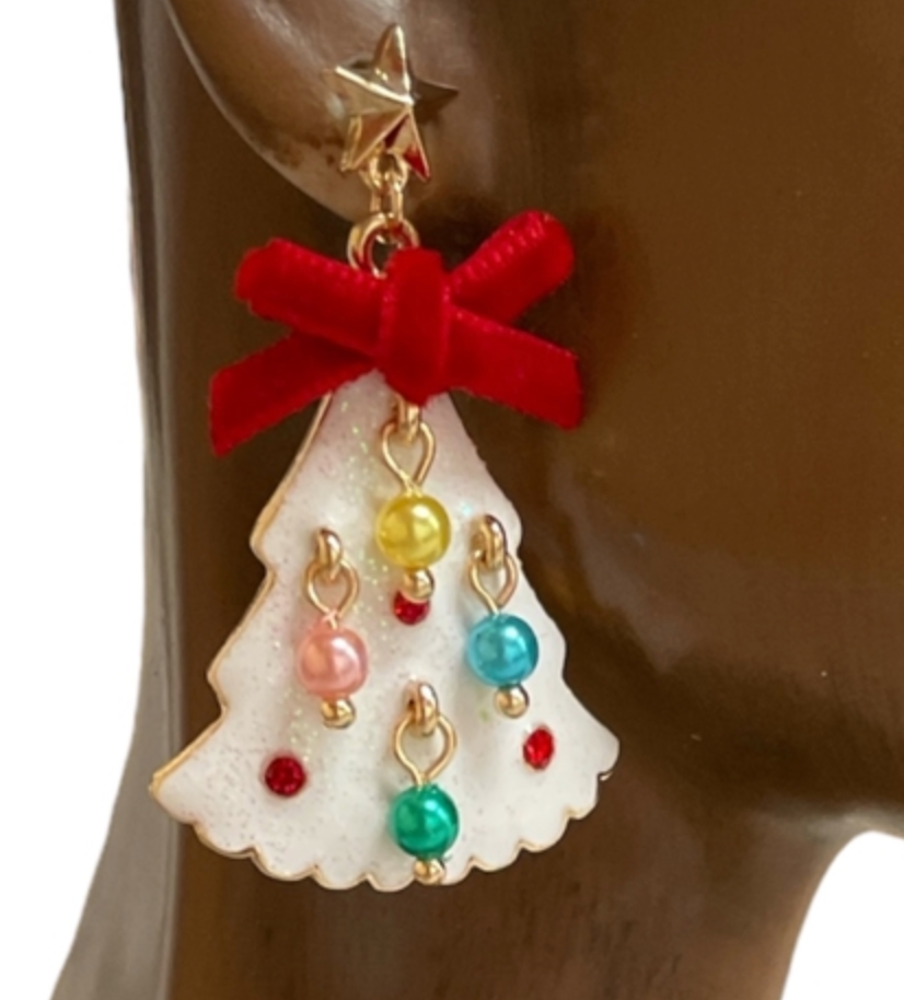 White Tree Pearl Earrings