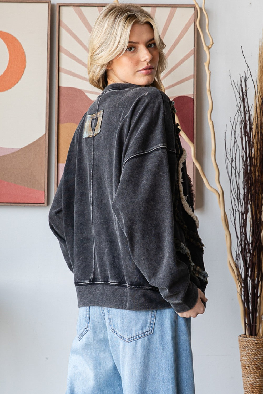 Washed Heart Pullover