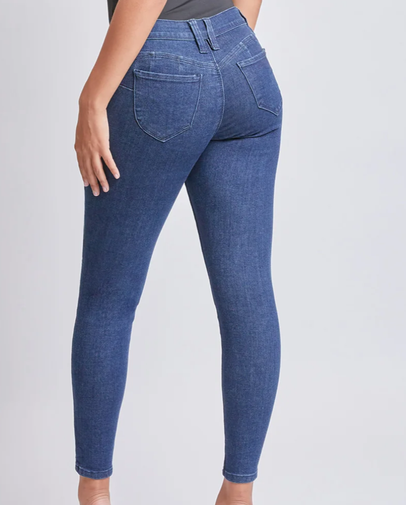 WannaBettaButt Mid Rise Skinny Jeans / Dark