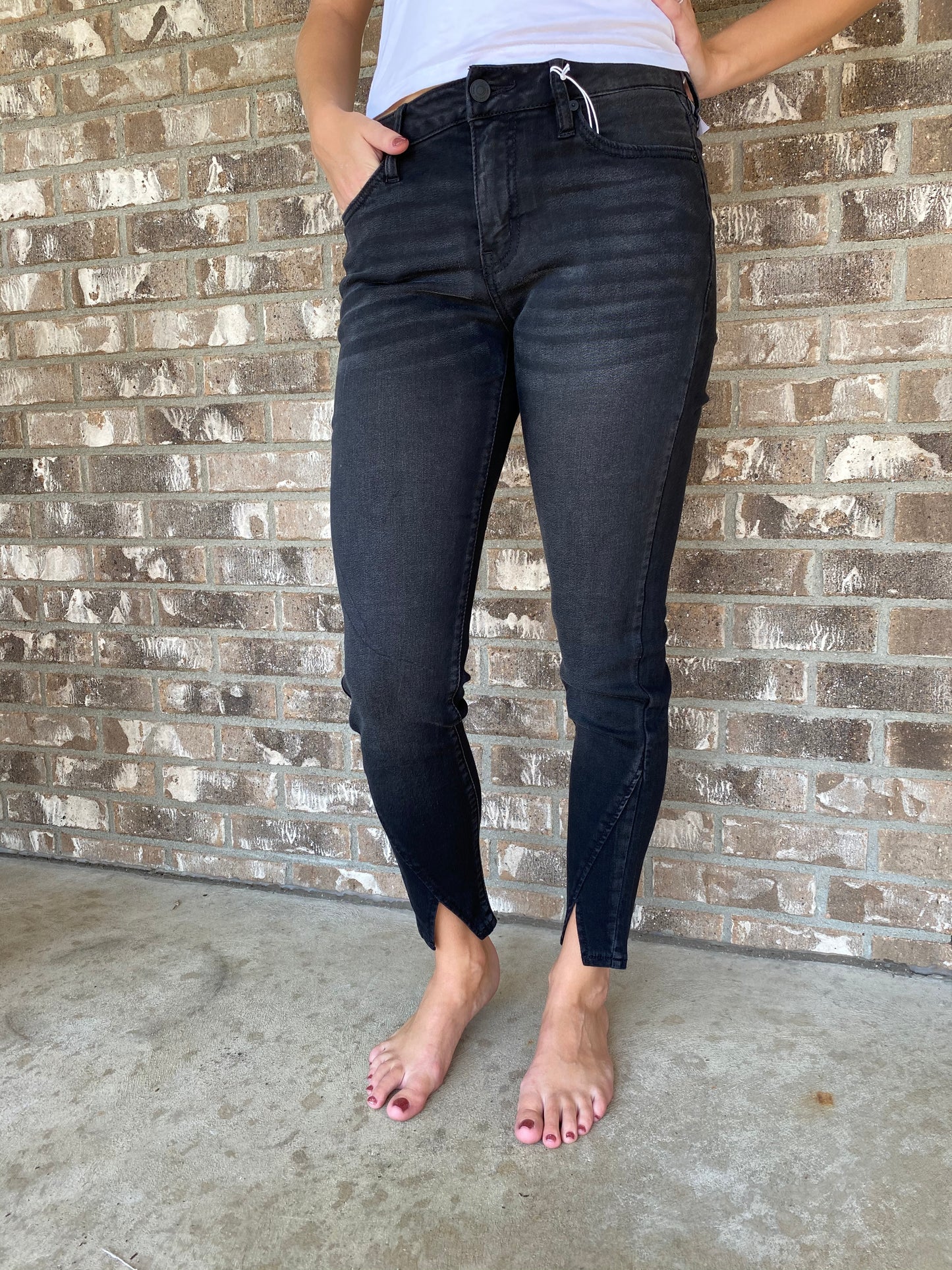 KanCan Mid Rise Black Detailed Jeans