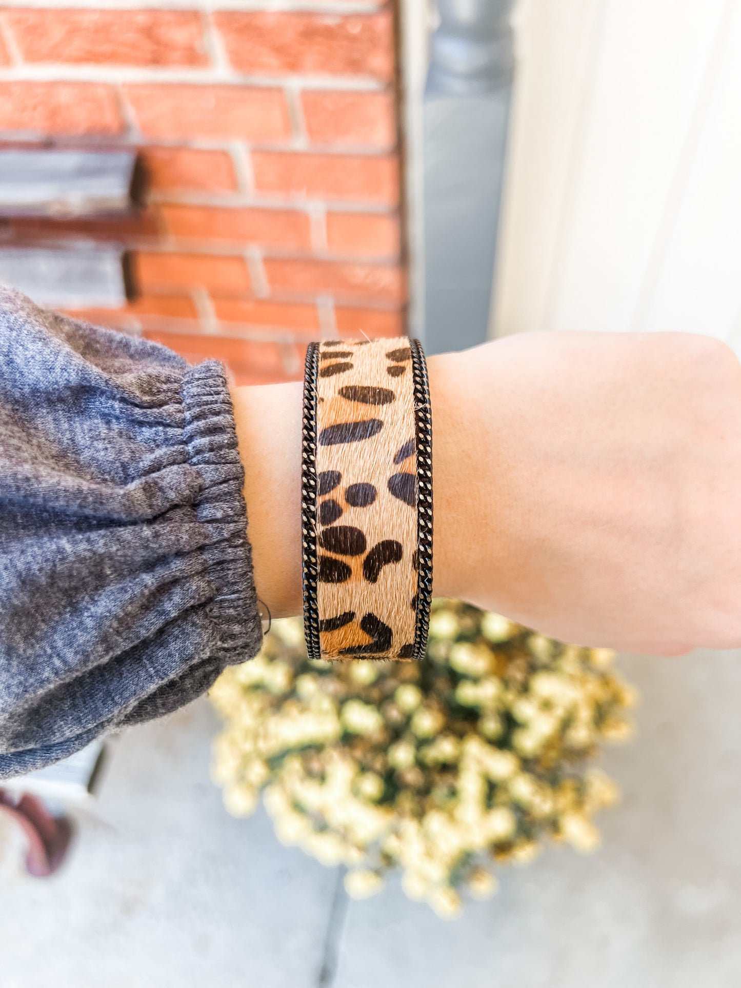 Cheetah Trim Clasp Bracelet