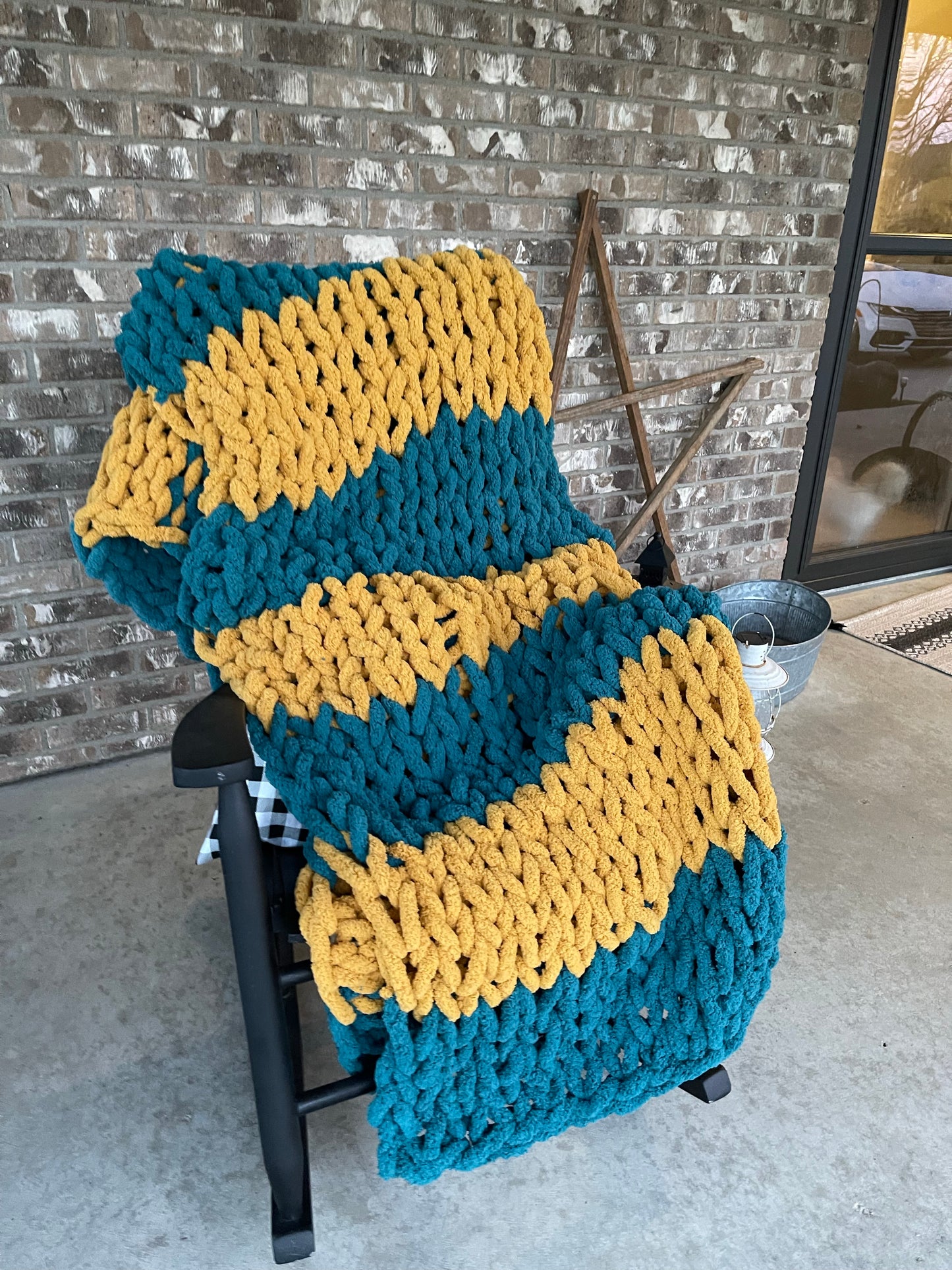 Emerald City Chunky Knit Blanket